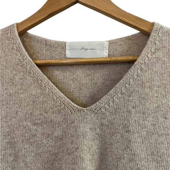 GREIGE ROOM Beige Side Vents V-Neck Wool Sweater Vest OS - Picture 2 of 4